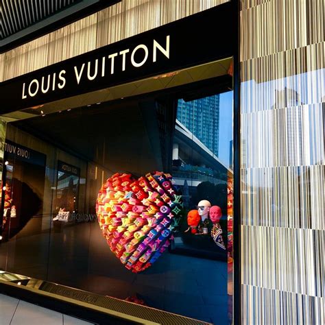 louis vuitton store 3190|louis vuitton store locator.